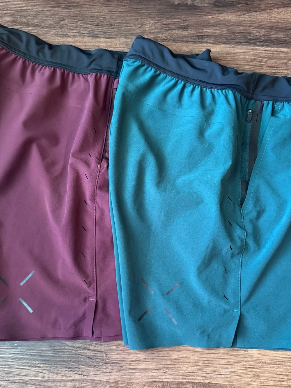 Lot Of Two (2) Ten Thousand Shorts The Interval Mens Small 7” Inseam Unlined